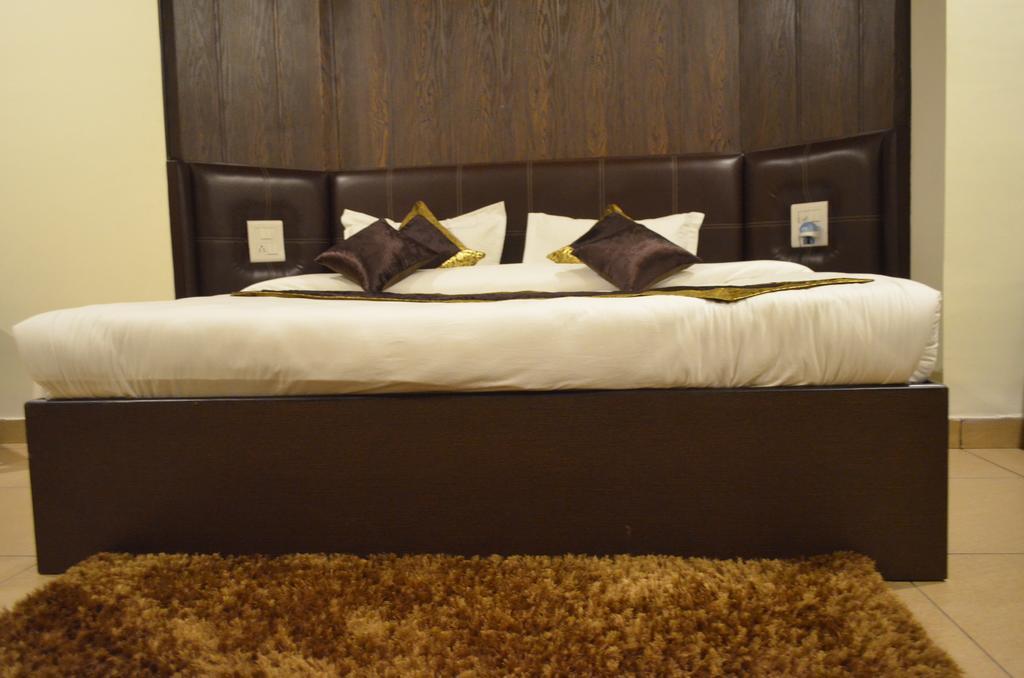 Red Orchid Hotel Meerut Quarto foto