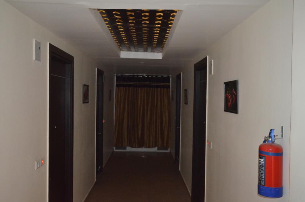 Red Orchid Hotel Meerut Exterior foto
