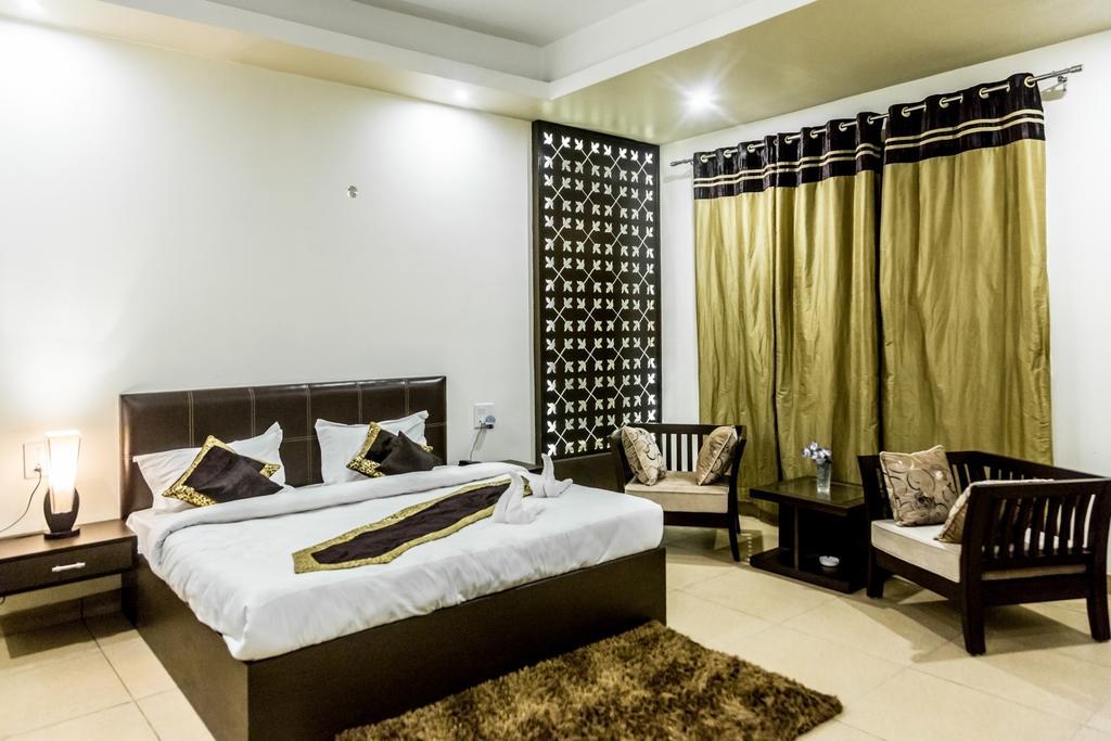 Red Orchid Hotel Meerut Exterior foto